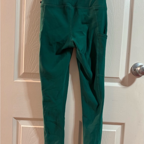 Silvers Icing Altitude Fleece Lined Leggings in clover green - Picture 4 of 5